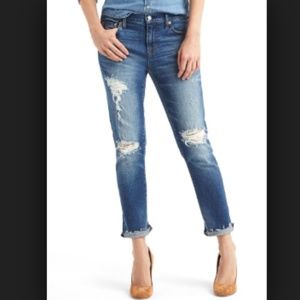 GAP 1969 destructed 'best girlfriend jeans' 26